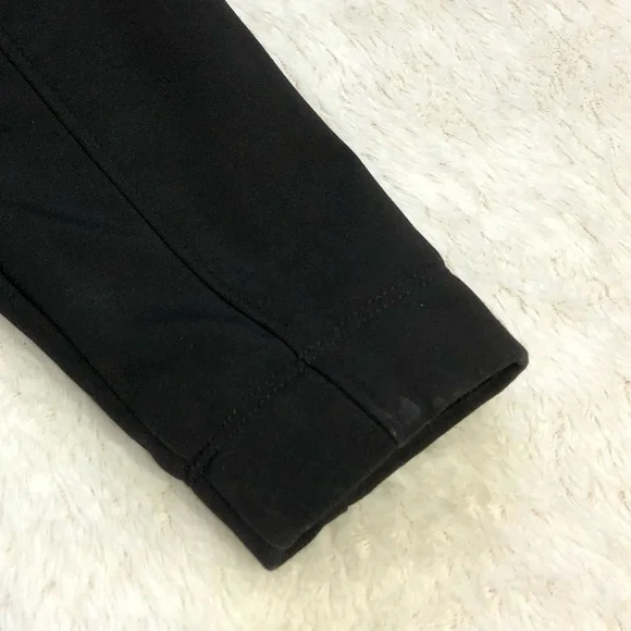 The North Face Softshell Jacket - Picture 9 of 9